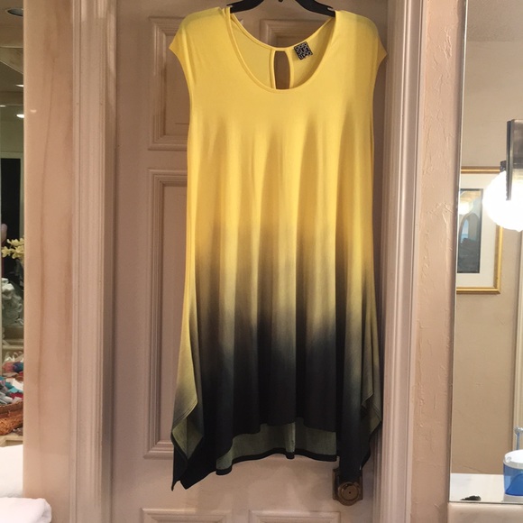Ciara Sun tunic/dress - Picture 2 of 5